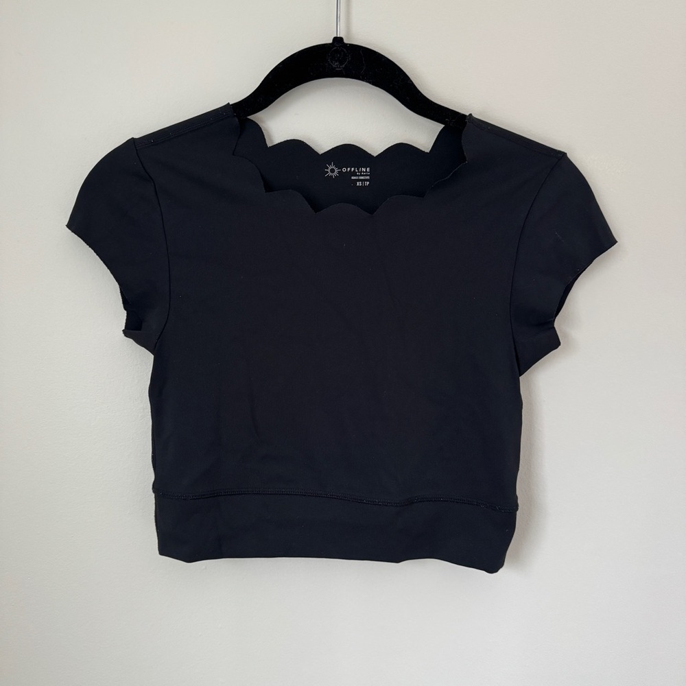 Offline by Aerie Cropped Workout Top Scallop Neckline